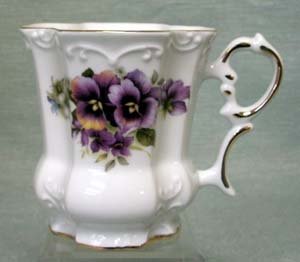 Pansy Victorian Mug