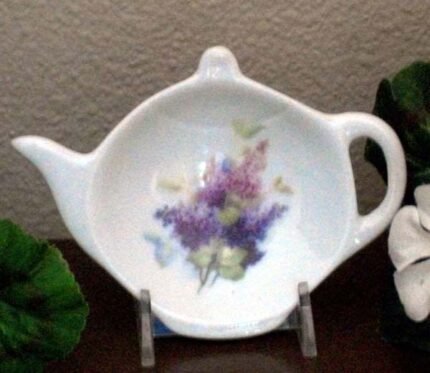 Lilac Spray Tea Caddy
