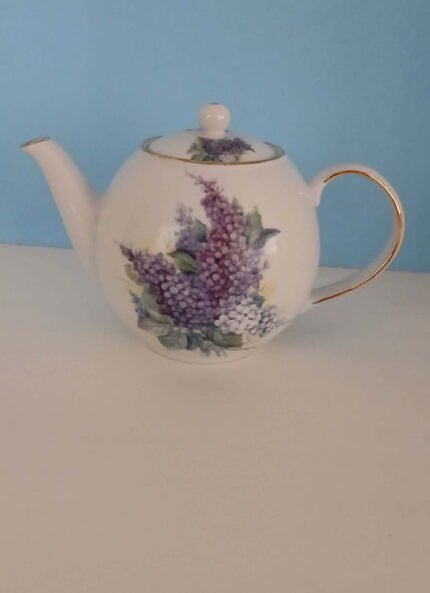 Lilac Bouquet 44 Oz Teapot